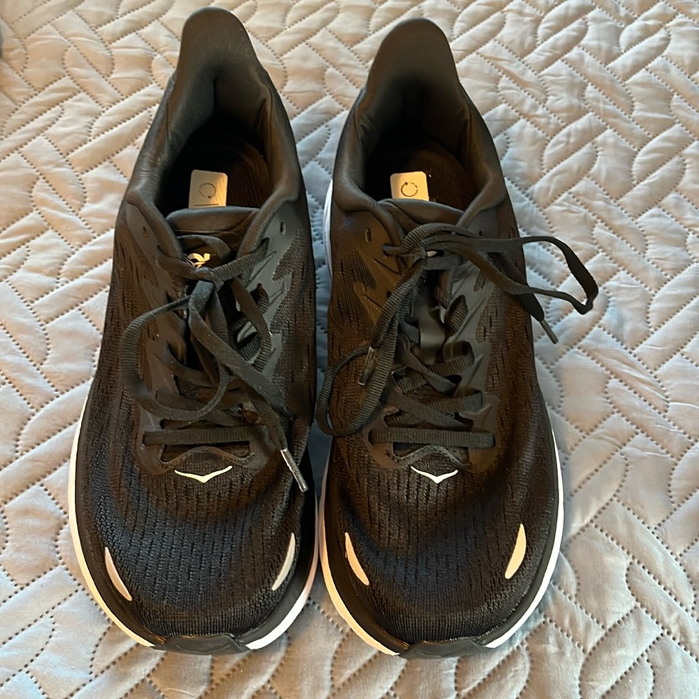Hoka Clifton 8